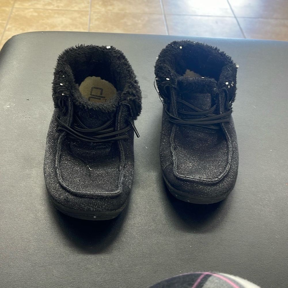 Girls hey dude shoes